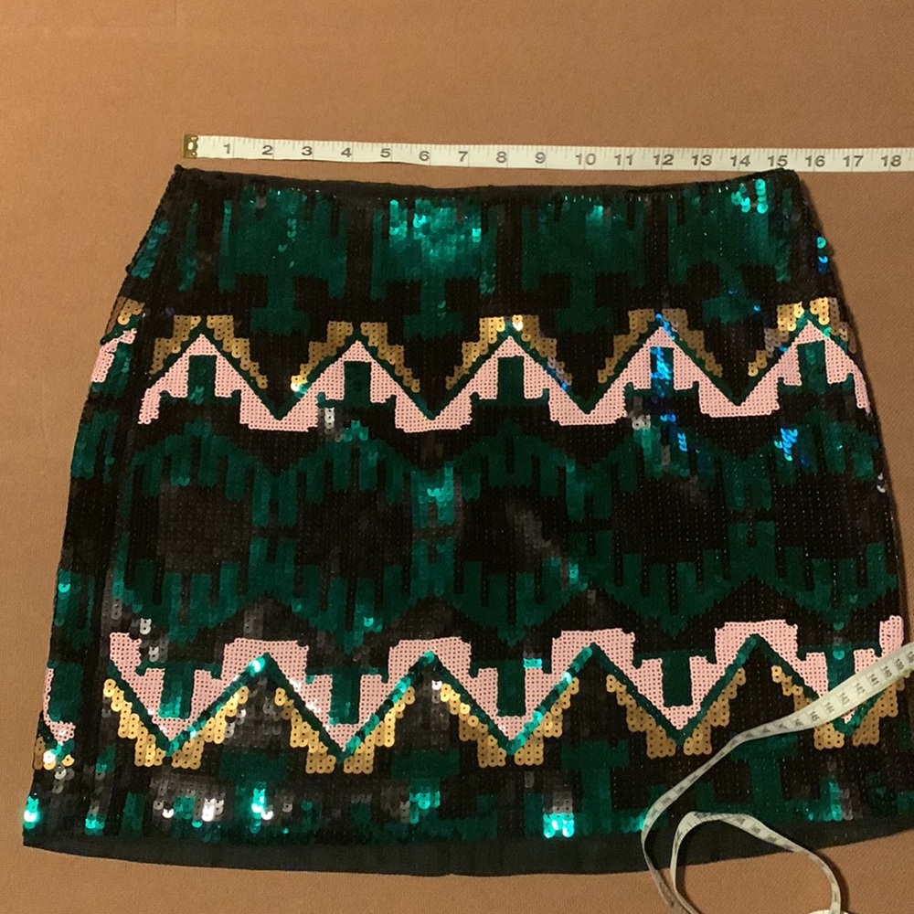 H&M Divided Sequin Aztec Pattern Skirt Size 10 - Picture 5 of 8